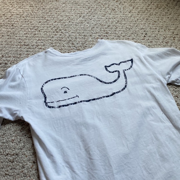 Vineyard vines tee - Picture 2 of 3